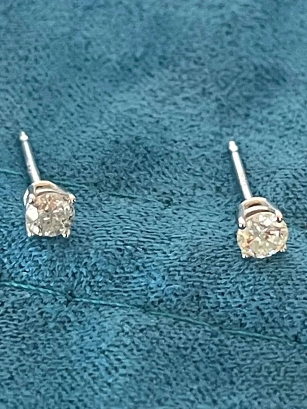 VINTAGE White Round Diamond Stud Silver Earrings